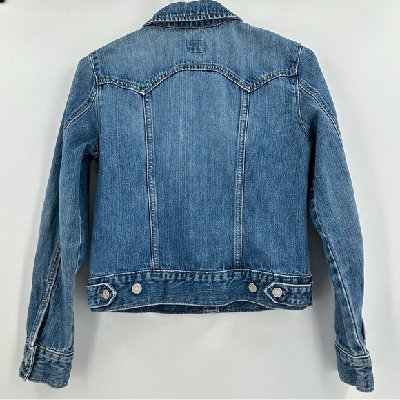 GAP Women’s Medium Wash Button Down Denim Jacket 100% Cotton Size XS - Picture 2 of 11